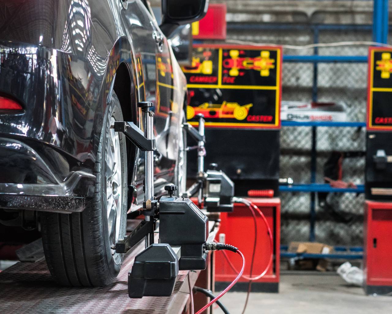Four wheel alignment service in Bellflower, CA