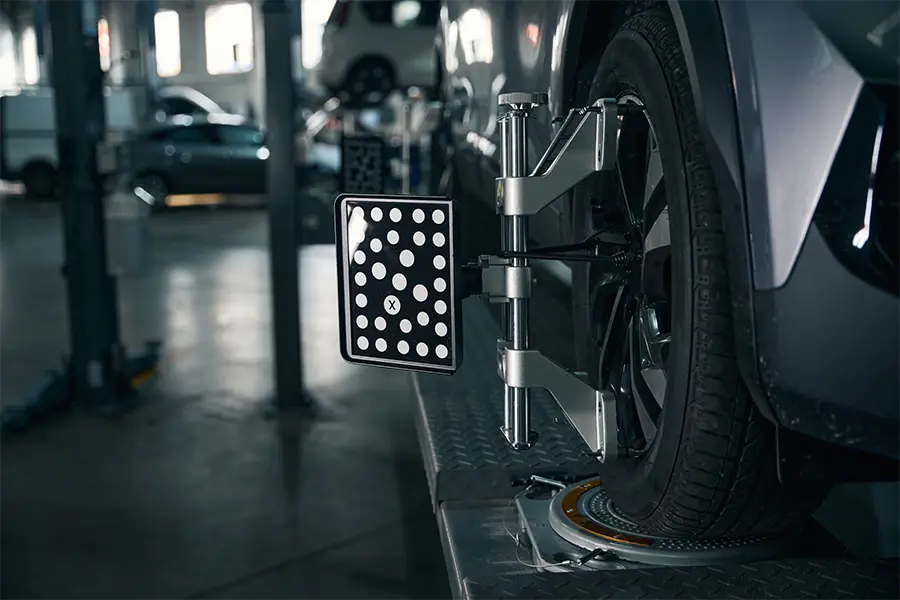 Signs Your Car Needs a Tire Alignment Service in Bellflower, CA Signs Your Car Needs a Tire Alignment Service in Bellflower, CA